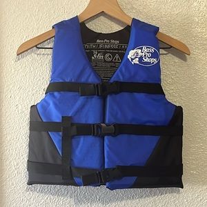 Bass Pro Youth Life Vest. NWOT